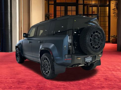 New 2026 Land Rover Defender 110 OCTA image 3