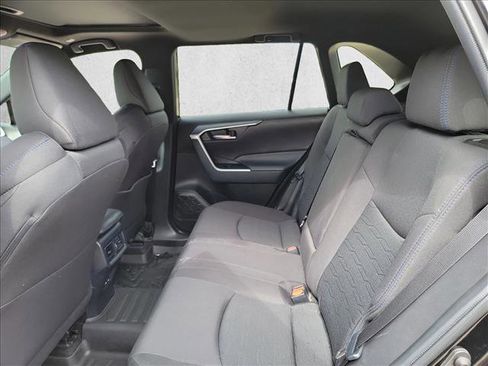 Used 2025 Toyota RAV4 SE w/ Convenience Package AWD/4WD image 14