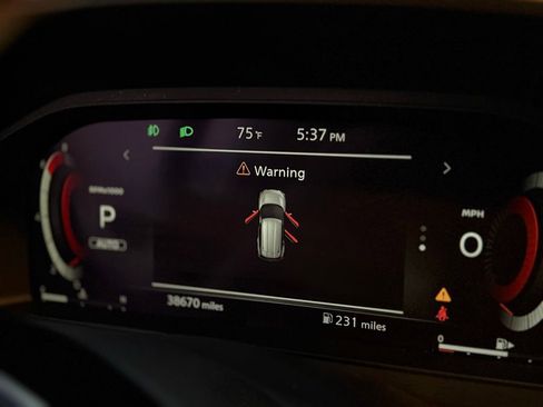 Used 2021 Nissan Rogue Platinum image 21