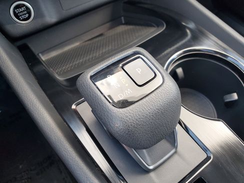 Used 2022 Nissan Rogue SV w/ SV Premium Package image 26