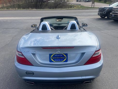Used 2016 Mercedes-Benz SLK 350 image 11