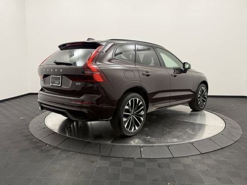 New 2026 Volvo XC60 B5 Ultra w/ Protection Package Premier AWD/4WD image 7