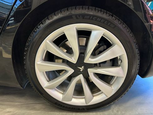 Used 2018 Tesla Model 3 Long Range AWD/4WD image 22