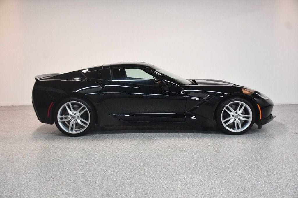 Used 2019 Chevrolet Corvette Stingray Coupe w/ Z51 1LT RWD image 4