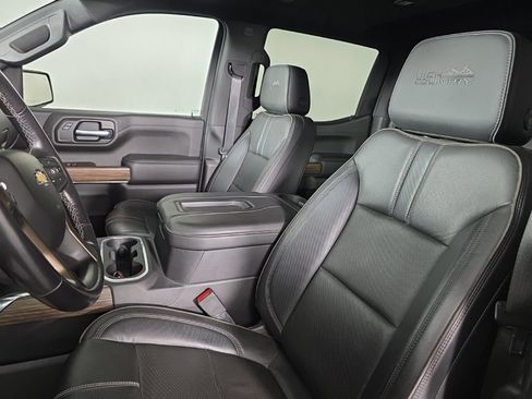 Used 2021 Chevrolet Silverado 1500 High Country w/ Technology Package image 18