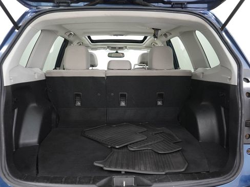 Used 2014 Subaru Forester 2.5i Premium w/ All-Weather Package AWD/4WD image 9