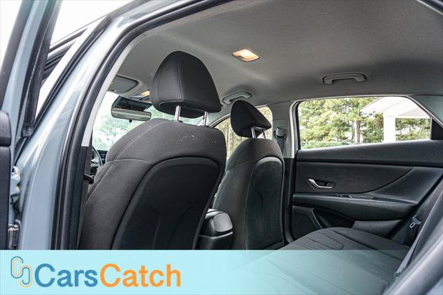 Used 2023 Hyundai Elantra SEL FWD image 30