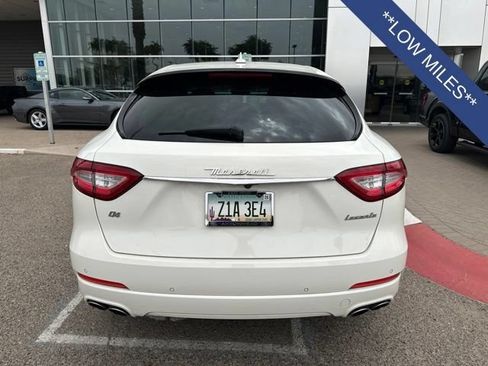 Used 2020 Maserati Levante AWD/4WD image 5