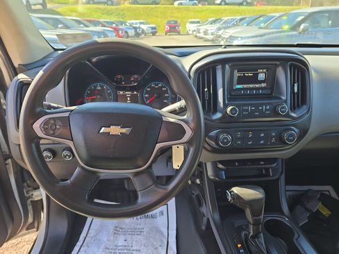 Used 2016 Chevrolet Colorado W/T w/ WT Convenience Package AWD/4WD image 15