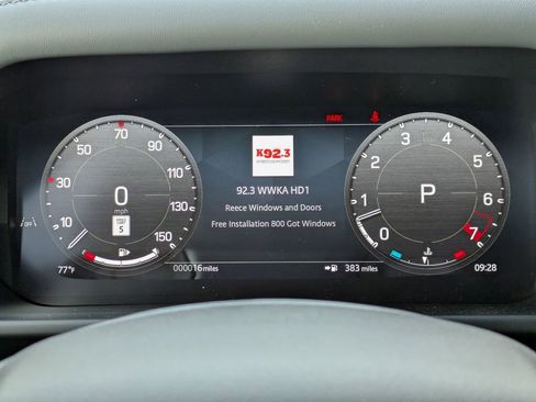 New 2026 Land Rover Defender 110 X-Dynamic SE AWD/4WD image 30