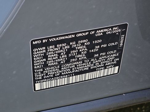 Used 2025 Volkswagen Atlas SEL Premium R-Line AWD/4WD image 25