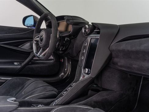 Used 2024 McLaren 750S Spider RWD image 63