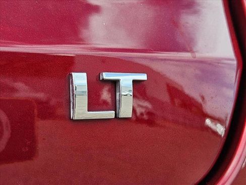 Used 2025 Chevrolet Trax LT w/ LT Convenience Package image 30