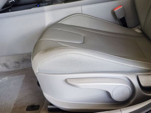 New 2026 Hyundai Elantra Sport FWD image 18