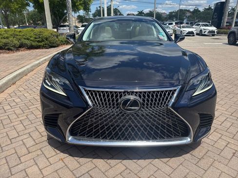 Used 2020 Lexus LS 500 w/ Accessory Package (Z2) RWD image 2
