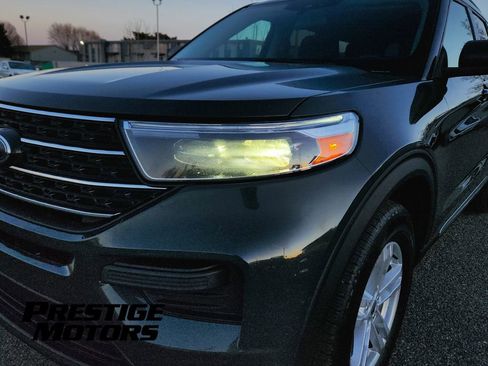Used 2022 Ford Explorer XLT AWD/4WD image 10