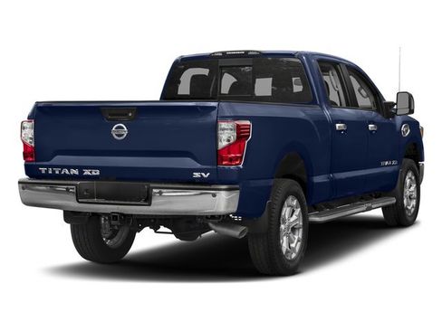 Used 2018 Nissan Titan SV w/ SV Convenience Package AWD/4WD image 5