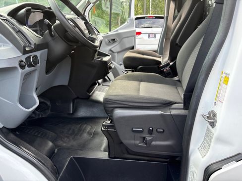Used 2019 Ford Transit 150 130 Low Roof RWD image 15
