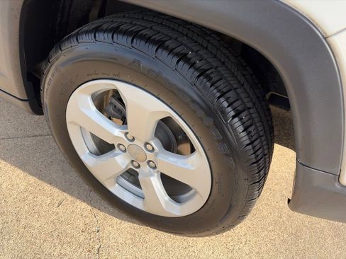 Used 2021 Jeep Compass Latitude image 7