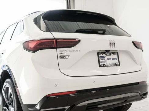 Used 2025 Buick Envision Sport Touring AWD/4WD image 11