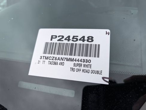 Used 2021 Toyota Tacoma TRD Off-Road AWD/4WD image 34