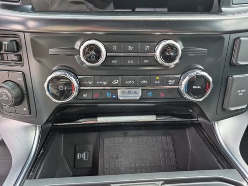 Used 2022 Ford F150 Platinum w/ Equipment Group 701A High AWD/4WD image 30