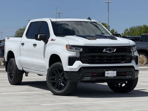 New 2026 Chevrolet Silverado 1500 LT Trail Boss w/ LT Trail Boss Premium Package AWD/4WD image 2