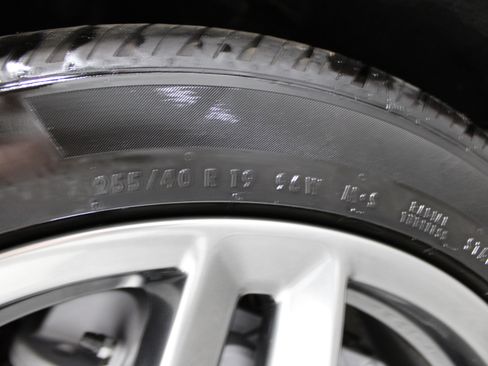 Used 2025 Ford Mustang GT Premium image 38