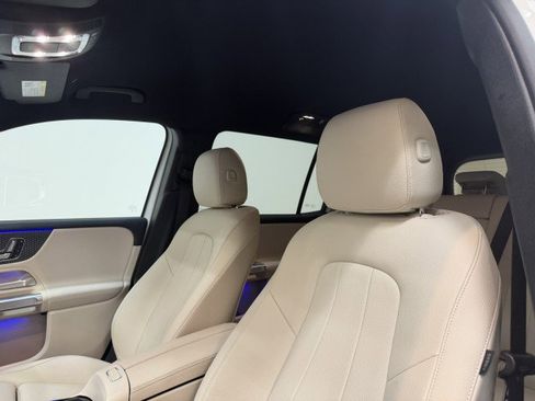 Certified 2025 Mercedes-Benz GLB 250 image 22