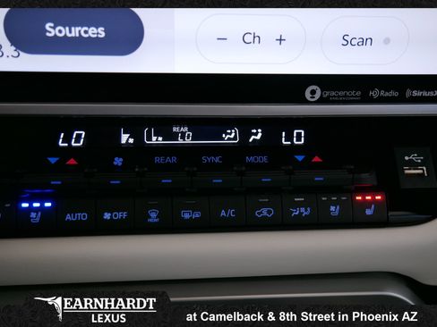 Used 2023 Toyota Sequoia Capstone AWD/4WD image 48