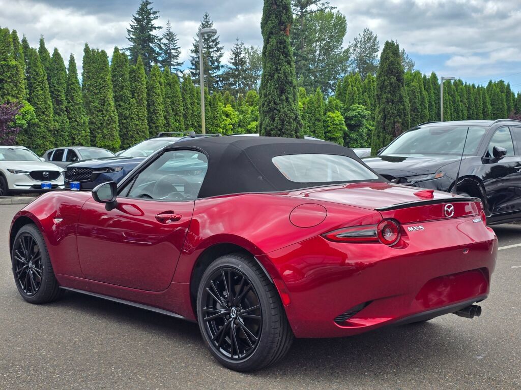 New 2026 MAZDA MX-5 Miata Club w/ Interior Package RWD image 3