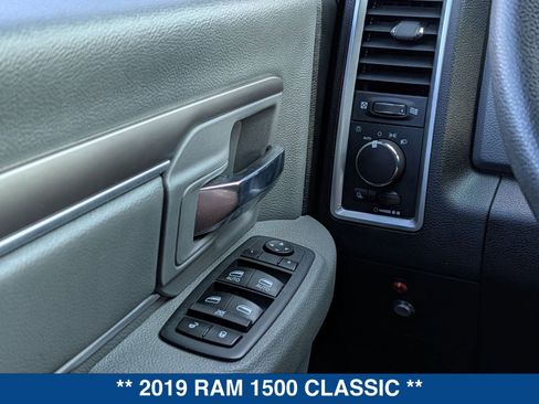 Used 2019 RAM 1500 Classic SLT image 23