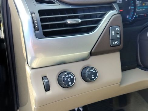 Used 2016 Chevrolet Tahoe LT w/ Luxury Package image 20