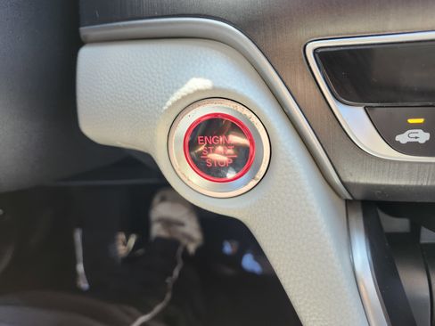 Used 2018 Honda Accord LX image 6