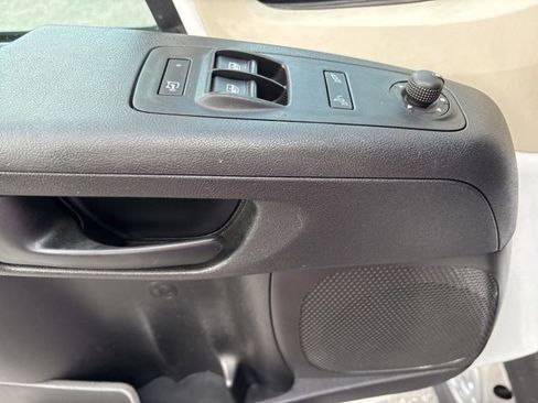 Used 2021 RAM ProMaster 2500 FWD image 10