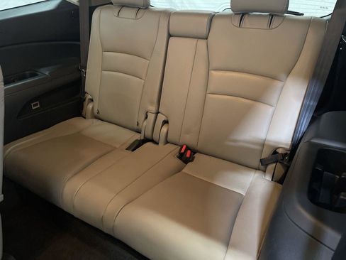 Certified 2022 Honda Pilot Touring image 24