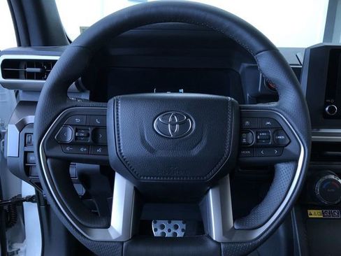 New 2026 Toyota 4Runner TRD Sport AWD/4WD image 16