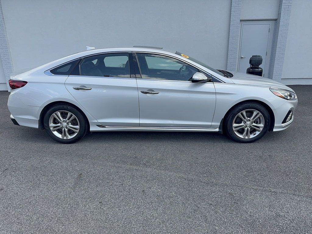 Used 2019 Hyundai Sonata Sport w/ Tech Package 03 FWD image 3