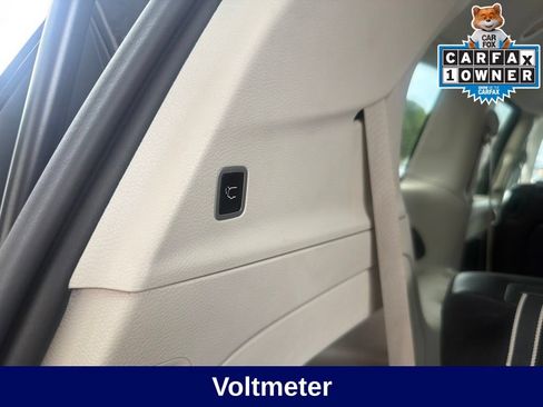 Used 2023 Chrysler Pacifica Touring-L FWD image 41