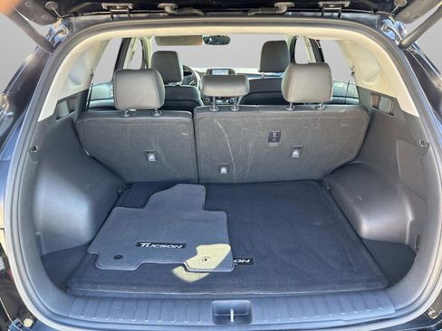 Used 2021 Hyundai Tucson Limited image 12