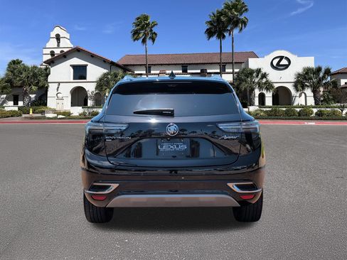 Used 2023 Buick Envision Avenir AWD/4WD image 3