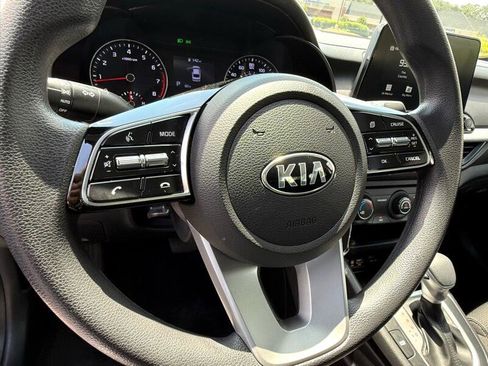 Used 2021 Kia Forte LXS image 10