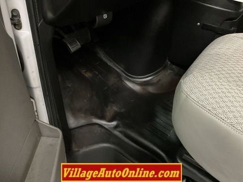Used 2015 GMC Savana 2500 image 18