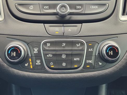 Used 2023 Chevrolet Malibu LT image 19