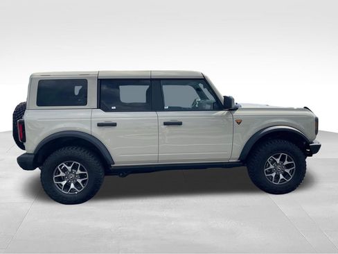 Used 2025 Ford Bronco Badlands AWD/4WD image 6