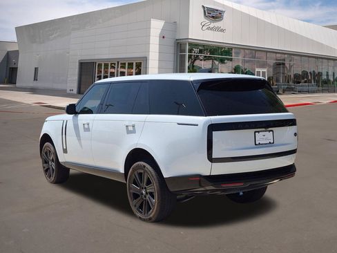 Used 2023 Land Rover Range Rover Long Wheelbase SE AWD/4WD image 3