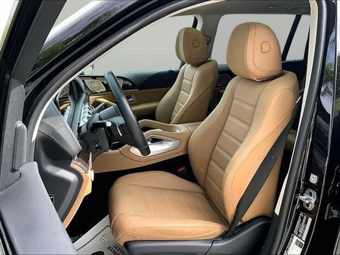 Certified 2024 Mercedes-Benz GLS 450 4MATIC image 24