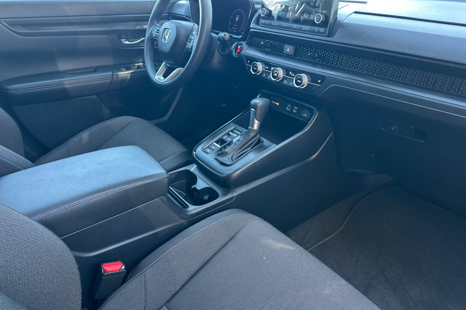 Used 2025 Honda CR-V EX image 16