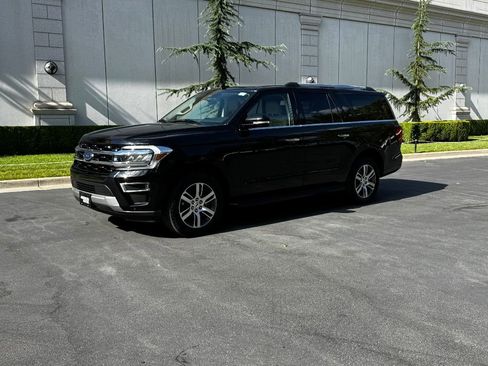 Used 2024 Ford Expedition Max Limited image 2