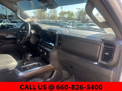 Used 2024 Chevrolet Silverado 1500 RST image 13